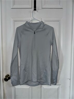 Under Armour Gray Fitted 1/4 Zip Pullover Size Small